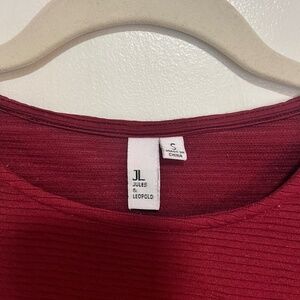 Burgundy 3/4 Quarter Sleeve